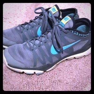 Women’s Nike Tennis Shoes